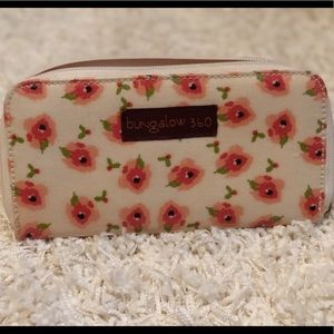 Flower pattern wallet